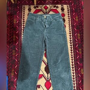 Universal Thread Green cordorouy straight Leg Jeans